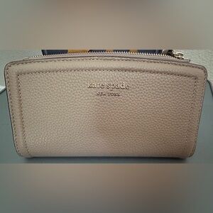 Kate spade knott zip slim wallet